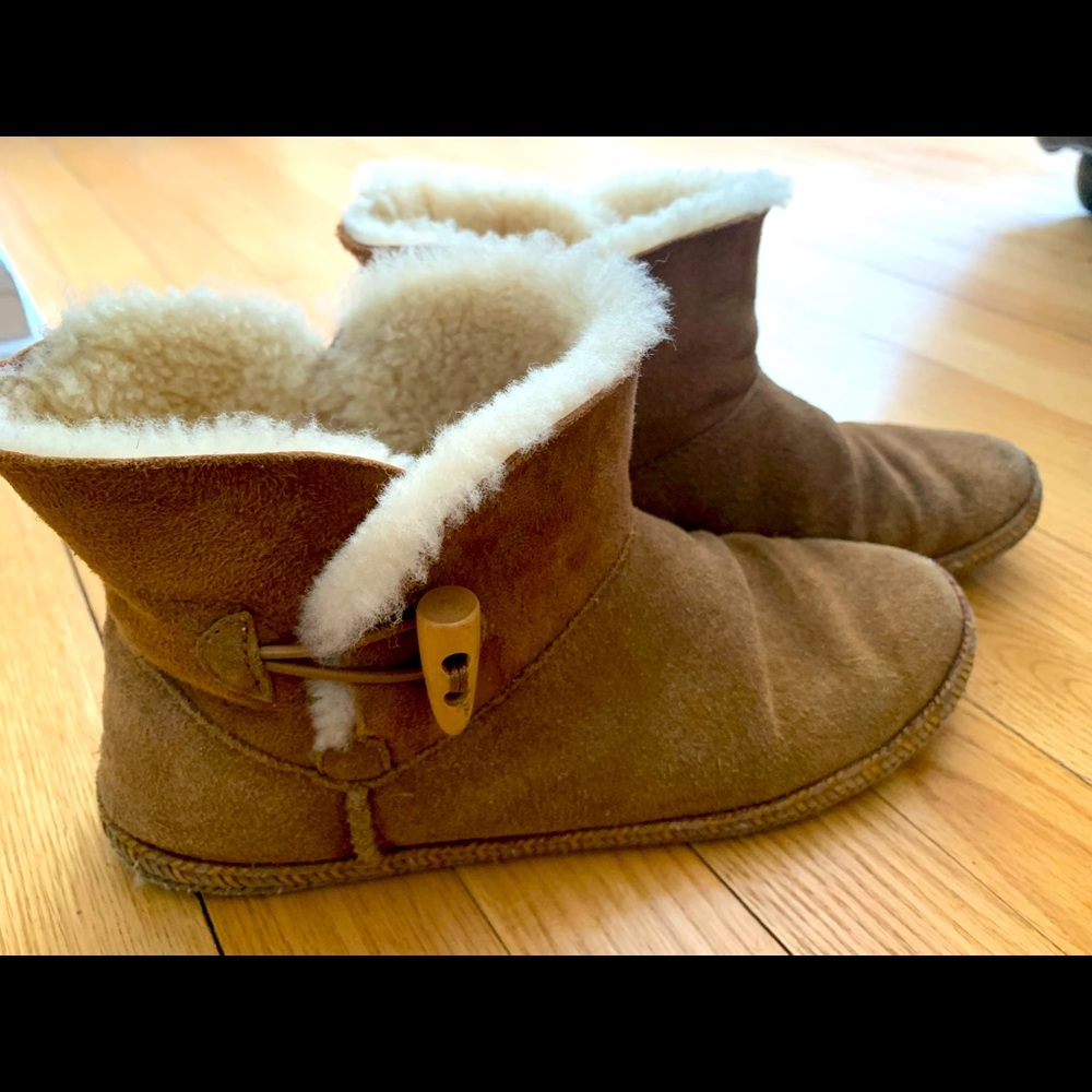 Ugg junior boots